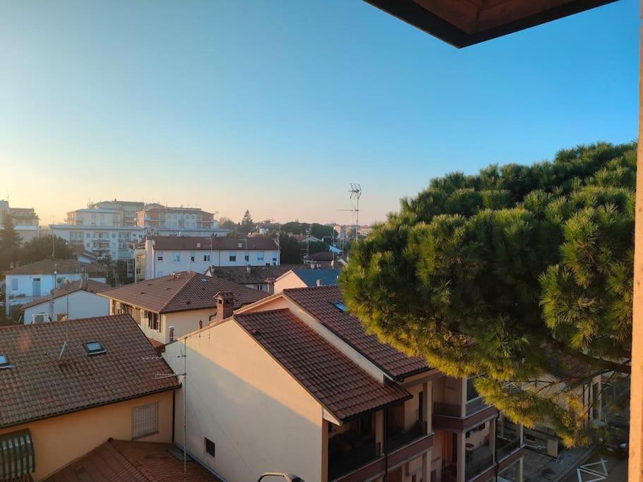 Attico A 2 Passi Dalla Stazione E Centro Storico 拉文纳 外观 照片